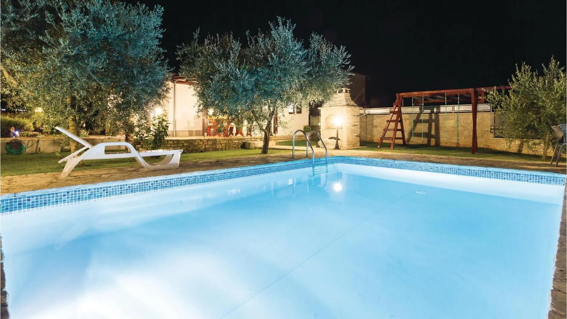 Holiday home 2 Bedroom Beautiful Home In Rebici