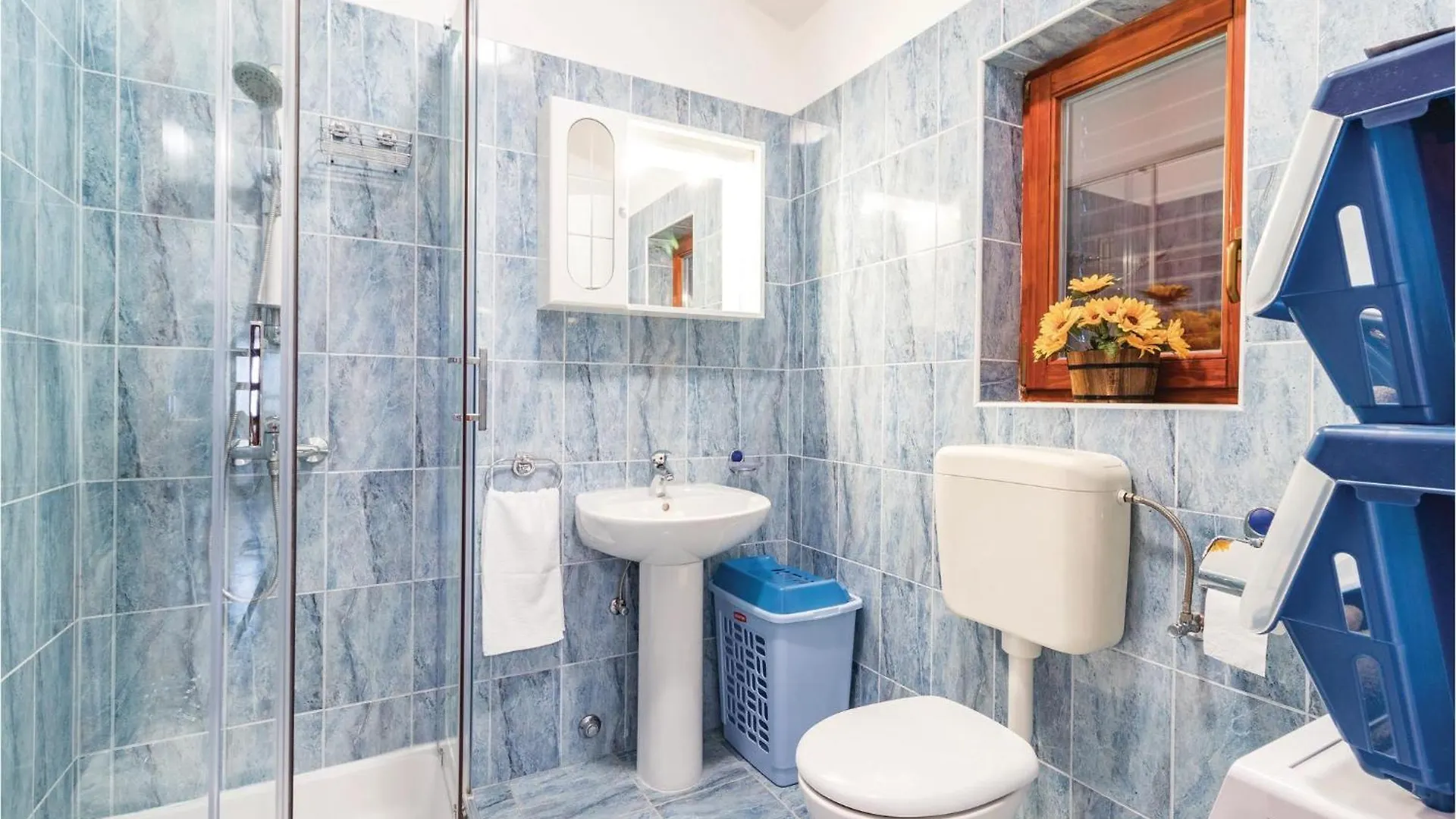 2 Bedroom Beautiful Home In Rebici 0*,  Croatia