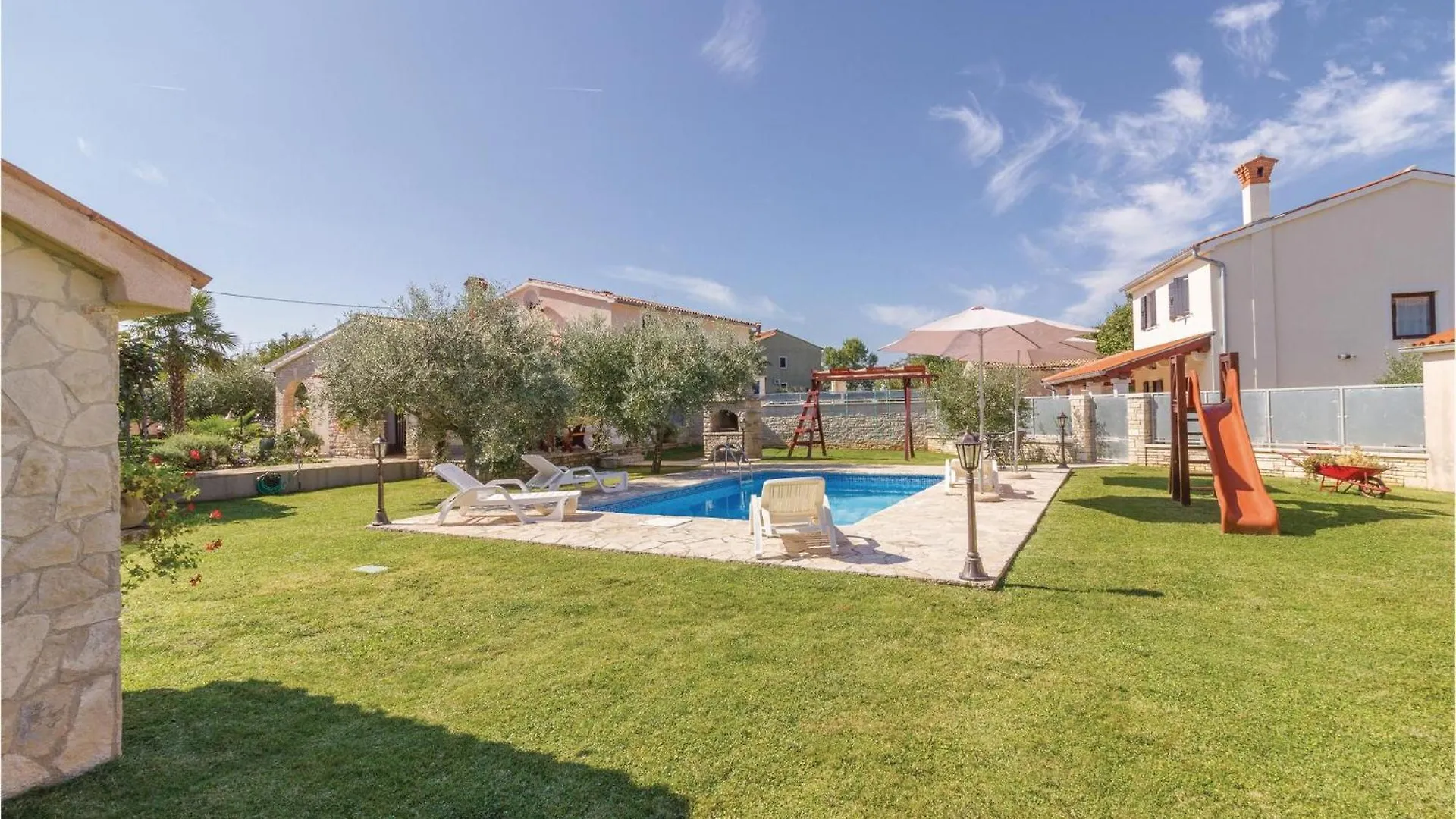 2 Bedroom Beautiful Home In Rebici 0*,  Croatia