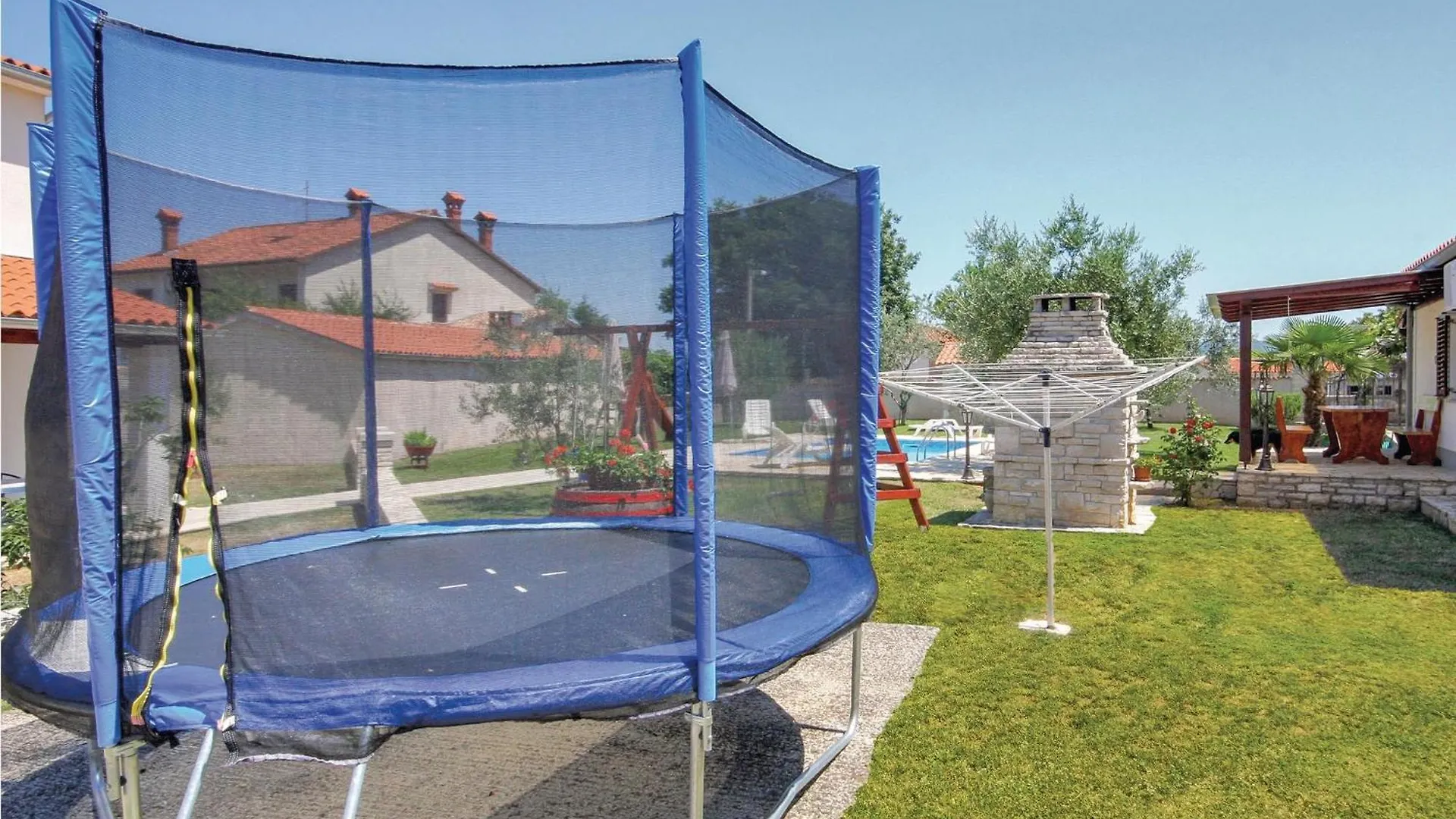 2 Bedroom Beautiful Home In Rebici